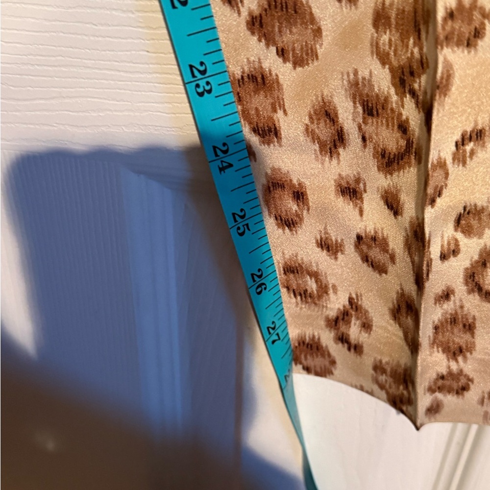 Liz‎ Claiborne Collection Leopard Print Silk Pants Size 8 - Picture 5 of 7